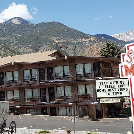 Silver Saddle Motel Маниту Спрингс Екстериор снимка