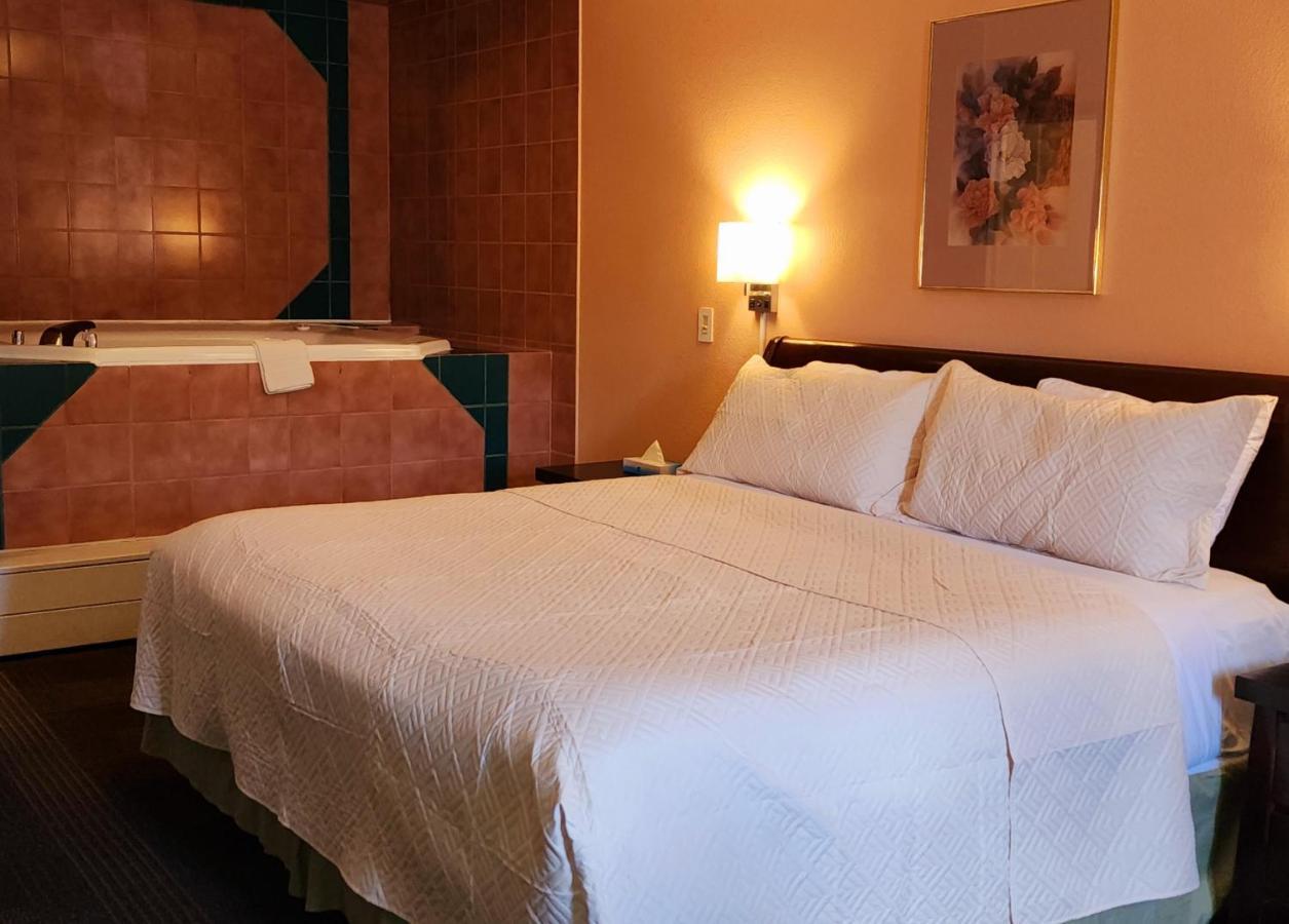 Silver Saddle Motel Маниту Спрингс Екстериор снимка