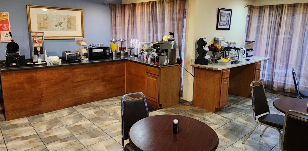 Silver Saddle Motel Маниту Спрингс Екстериор снимка