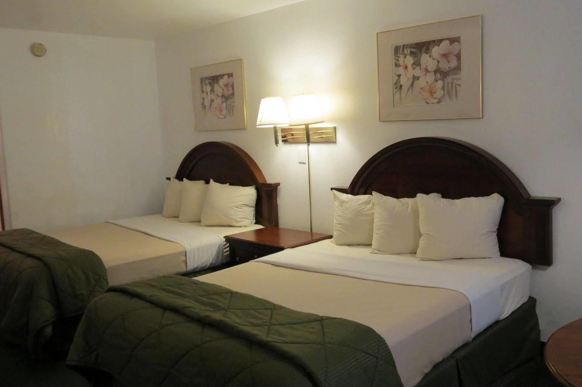 Silver Saddle Motel Маниту Спрингс Екстериор снимка